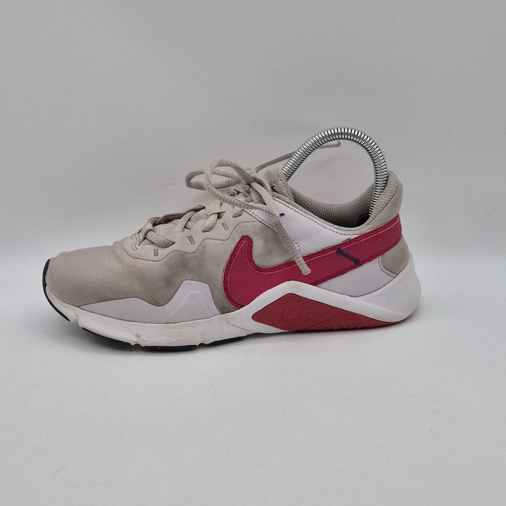 Nike Legend Essential 2 Shoes Womens Size‎ 7.5 Training Sneakers CQ9545-556